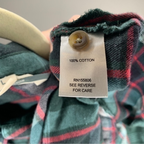 Ultimate‎ Terrain Women’s Flannel Button Down Heritage Collection Size L… - Picture 8 of 8